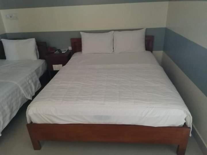 Khach San Long Ty Hotel Cà Mau Buitenkant foto
